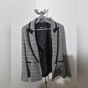 ZARA Black & White Houndstooth Jacket